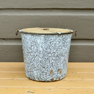 Rare Enamel Pail with Lid, Vintage Speckled Enamel Bucket, Wood Lidded Bucket