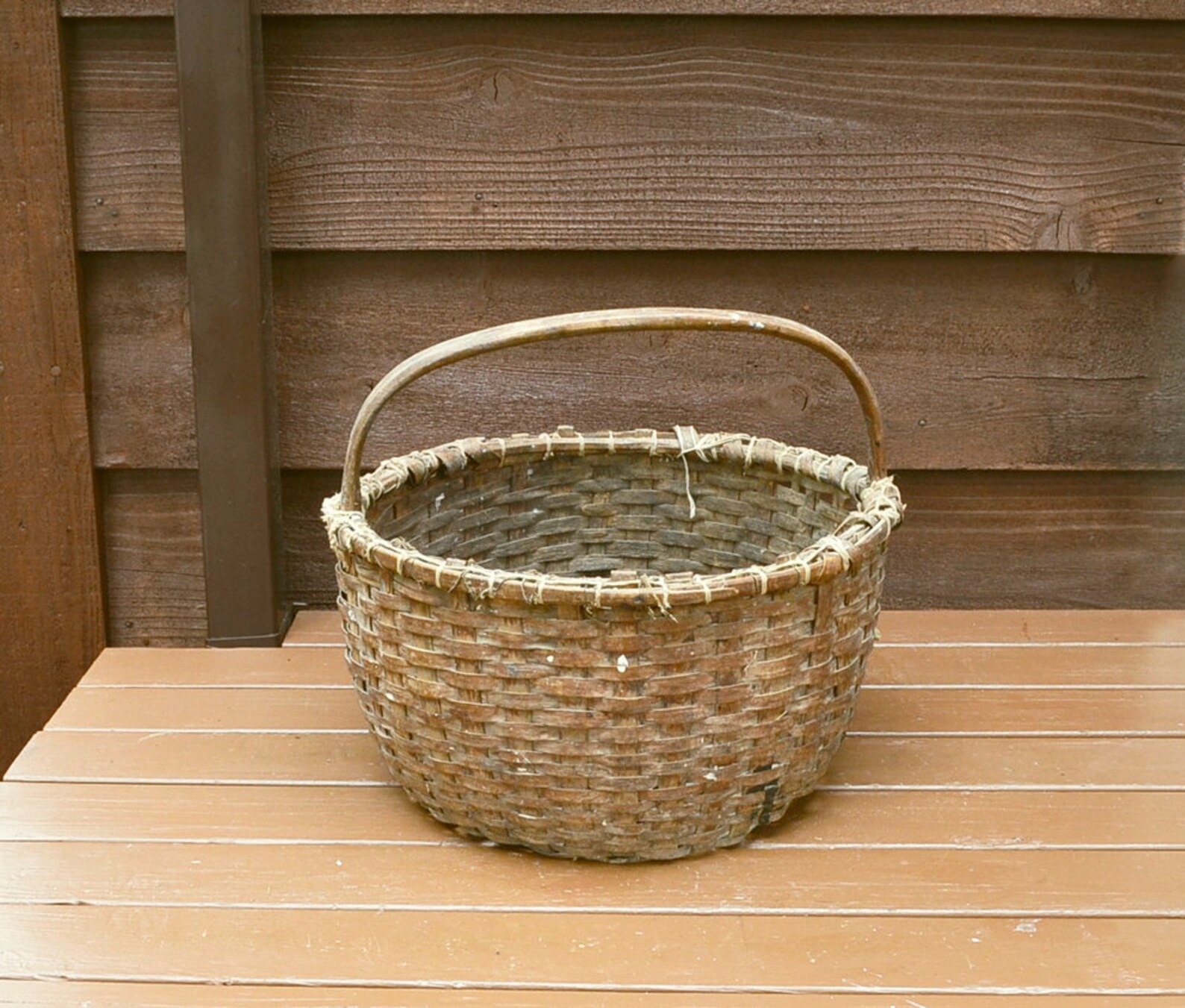 basket ash