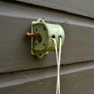 Vintage Retractable Clothesline - Etsy