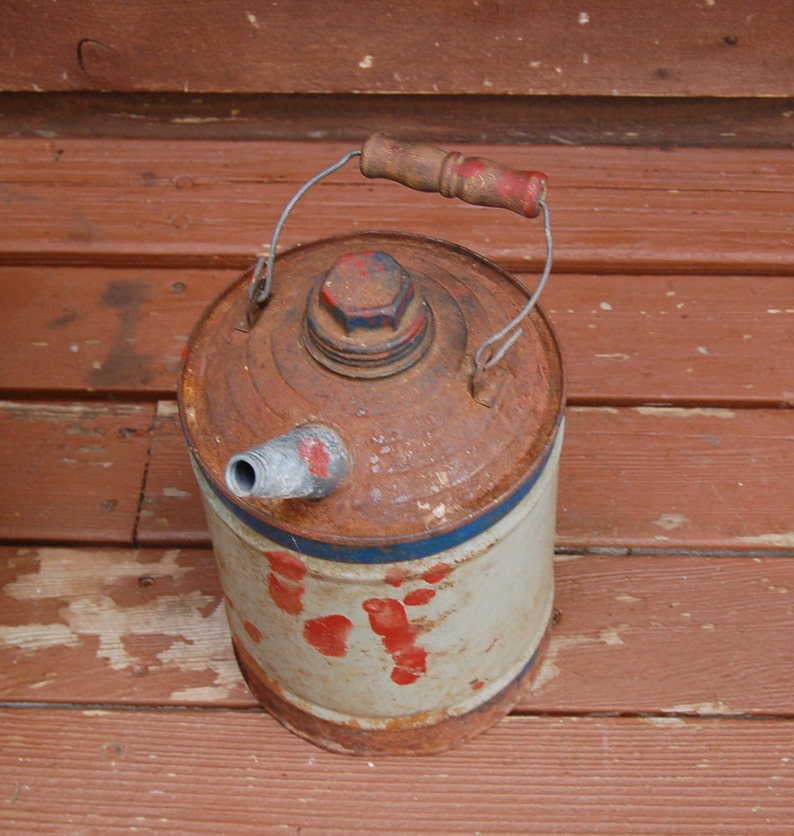 Old Kerosene Oil Can Vintage Lamp Oil Can Rustic Object Etsy