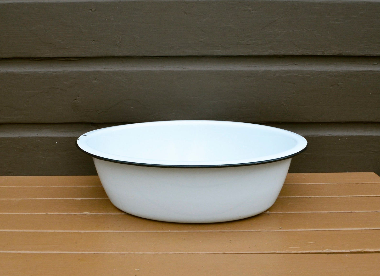 Large Enamel Baby Bath Tub Vintage 20 White Enamel Wash Etsy