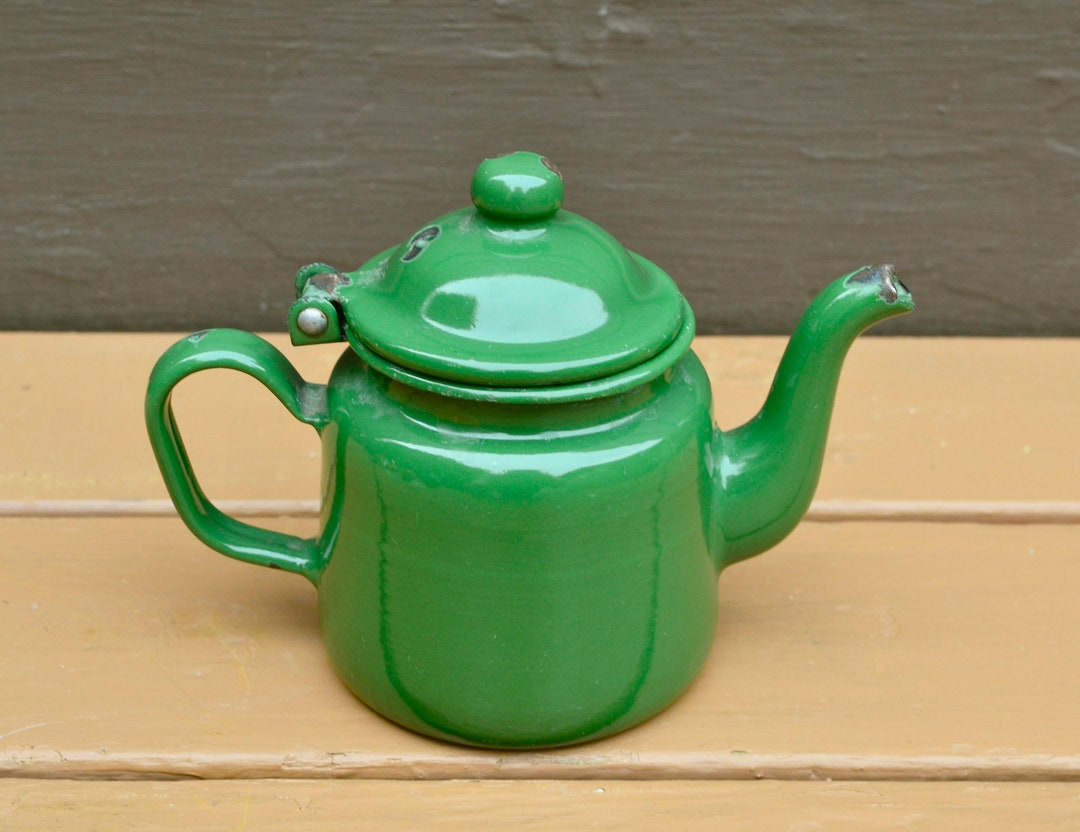 Tiny Enamel Teapot, Vintage 1 Cup Enamel Teapot, Green Enamel Tea Pot