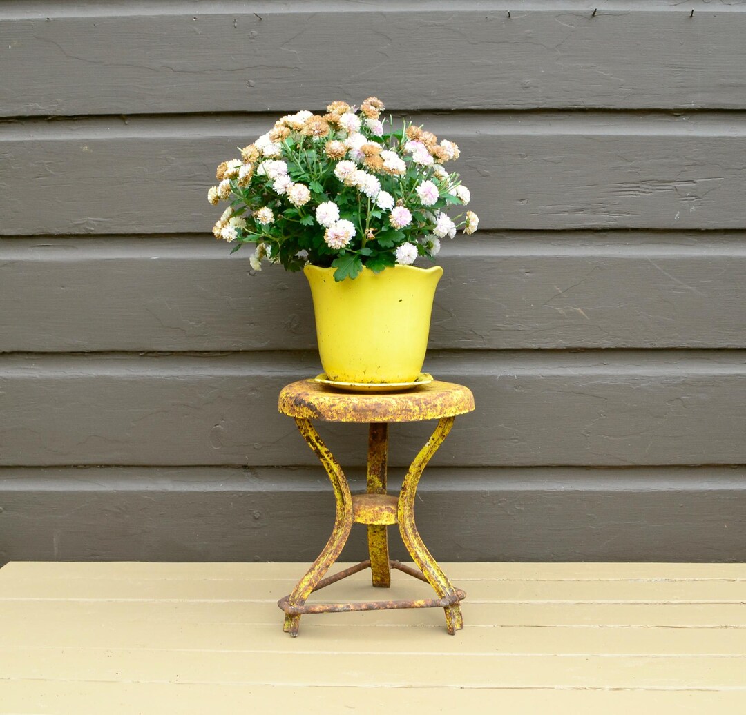 Milking Stool, Rusty Iron Milking Stool, Antique Iron Plant Stand ...