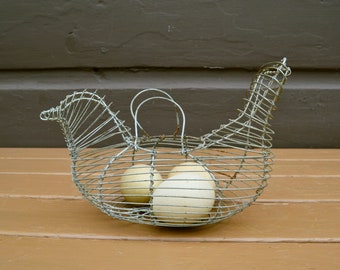 Wire Chicken Egg Basket, Vintage Wire Basket, Egg Gathering Chicken Basket