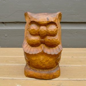 Carved Wood Owl, Retro Wooden Owl Statue