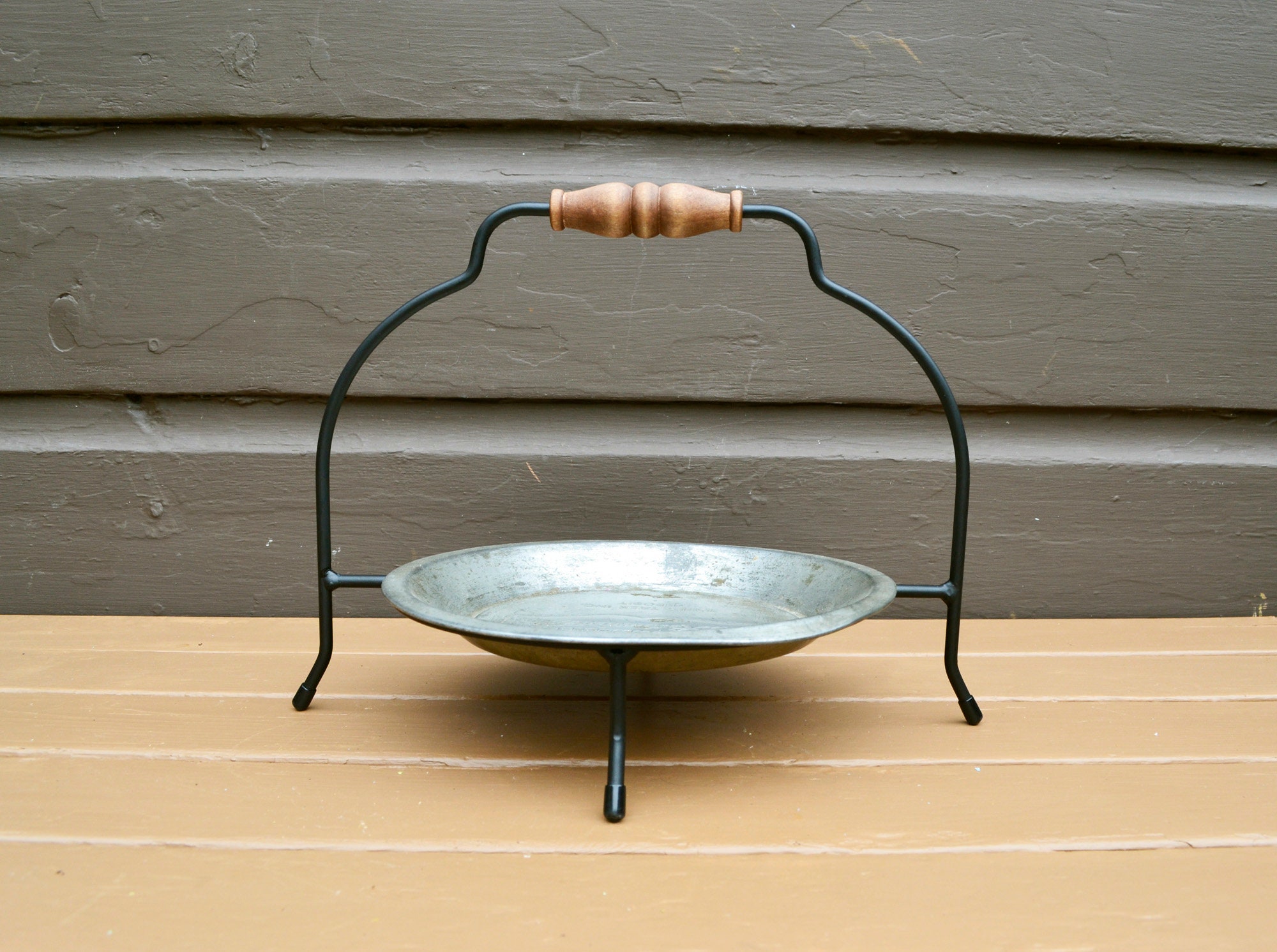 Antique pie hotsell cooling rack