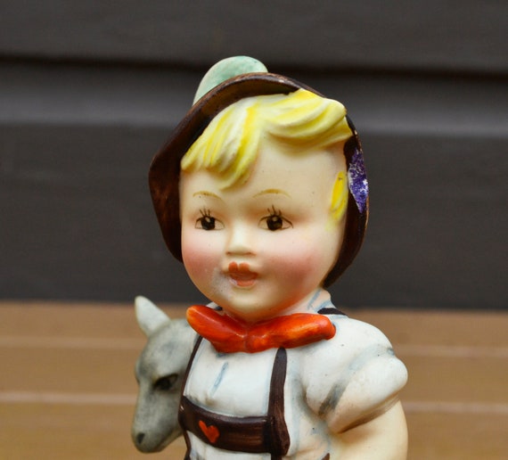 ミニコミ　MUNCH NO.2 M.I.Hummel #198 2/0 Figurine 