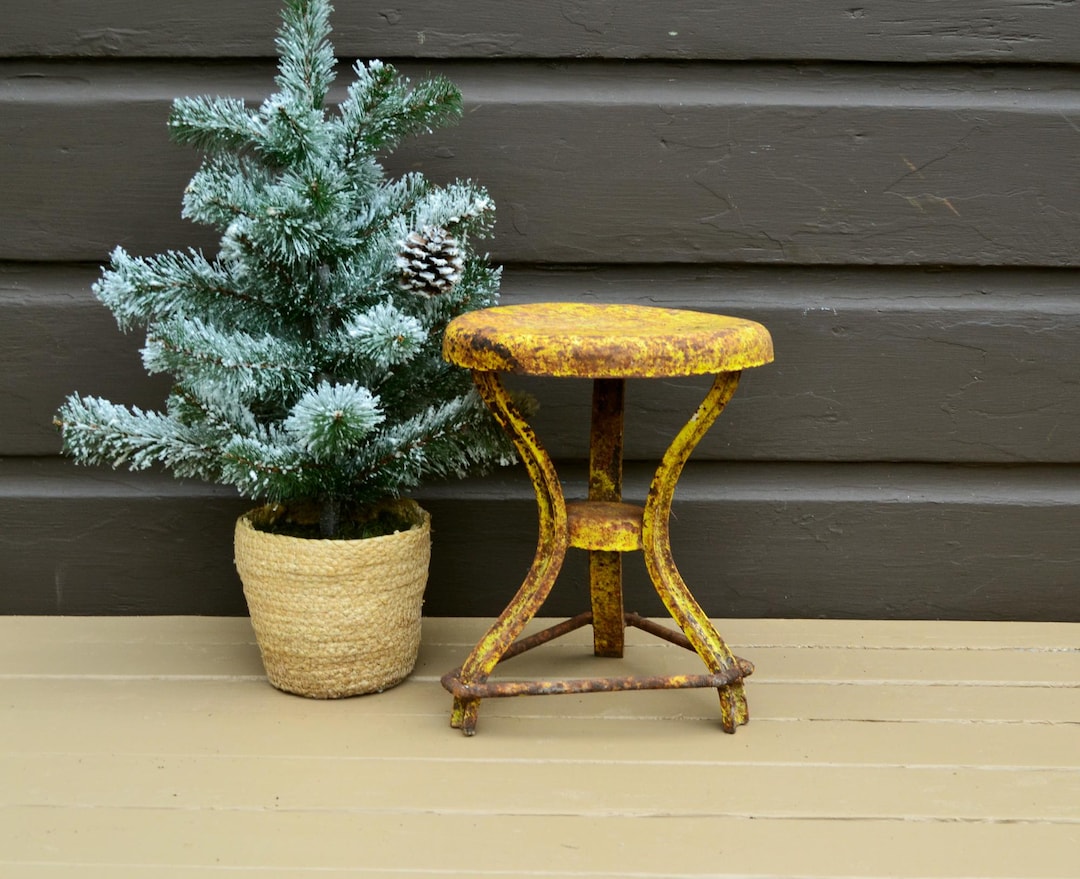 Milking Stool, Rusty Iron Milking Stool, Antique Iron Plant Stand ...