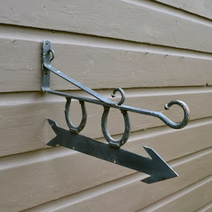 Iron Sign Holder, Vintage Horse Shoe Sign Bracket, Forged Iron Sign Bracket with Arrow