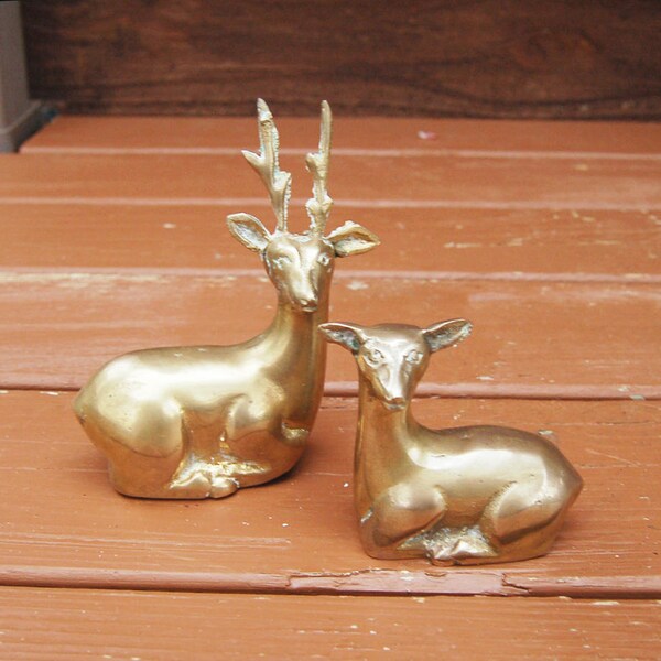 Pair of Small Brass Deer, Vintage Solid Brass Deer, Brass Decor, Small Brass Buck and Doe, Brass Paperweights