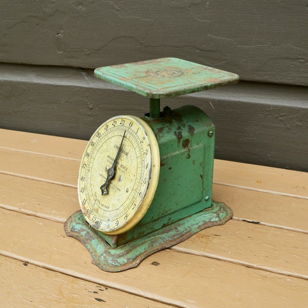Antique Spring Scale, Universal Household Scale, Old Landers Frary & Clark Scale, 24lb Scale