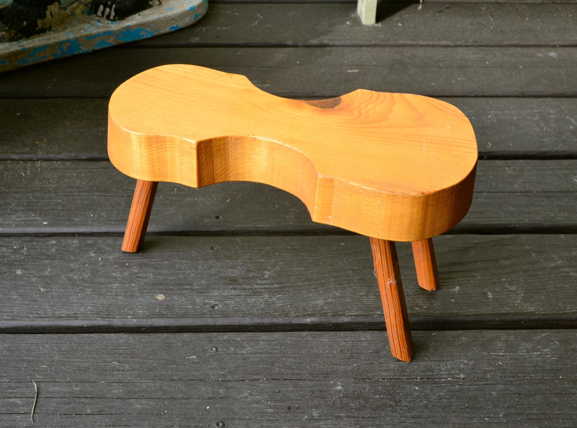 Small Wooden Foot Stool, Vintage Violin Shaped Stool, 3 Leg Stool