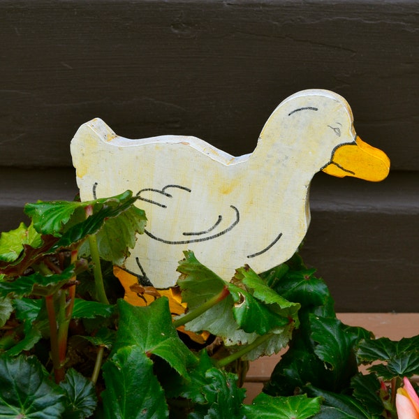 White Duck Planter Stake, Folk Art Wooden Duck, Garden Art,