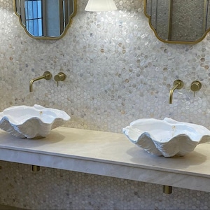2 x Riesenmuschel Muschel Waschbecken Waschbecken Schüssel Schiff Arbeitsplatte Garderobe in reinem Weiß oder wählen Sie Ihre Finish Skulptur Kunst