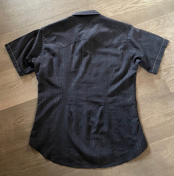black western shirt, gold threads, short sleeves,… - image 4