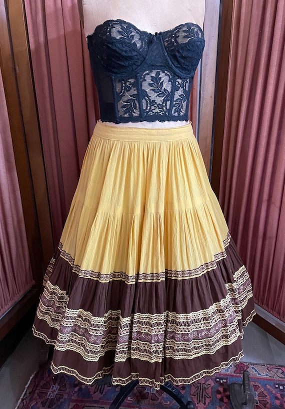 yellow and brown square dance skirt, 60s patio ski