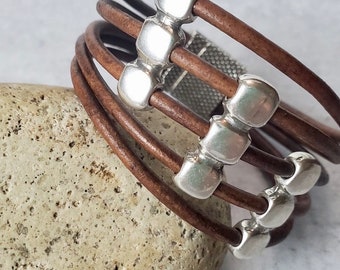 Triple Three Strand Connector Leather Bracelet, Antique Brown Leather Charm Magnetic Bracelet, Minimalist Style, Boho Jewelry, Indie Style