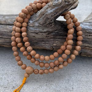 Tibetan Rare To Find Buddhist Meditation Nepal Bodhi Seed Mala / Rosary 108 Small 11.4 mm Beads With Free Wooden Mala Box