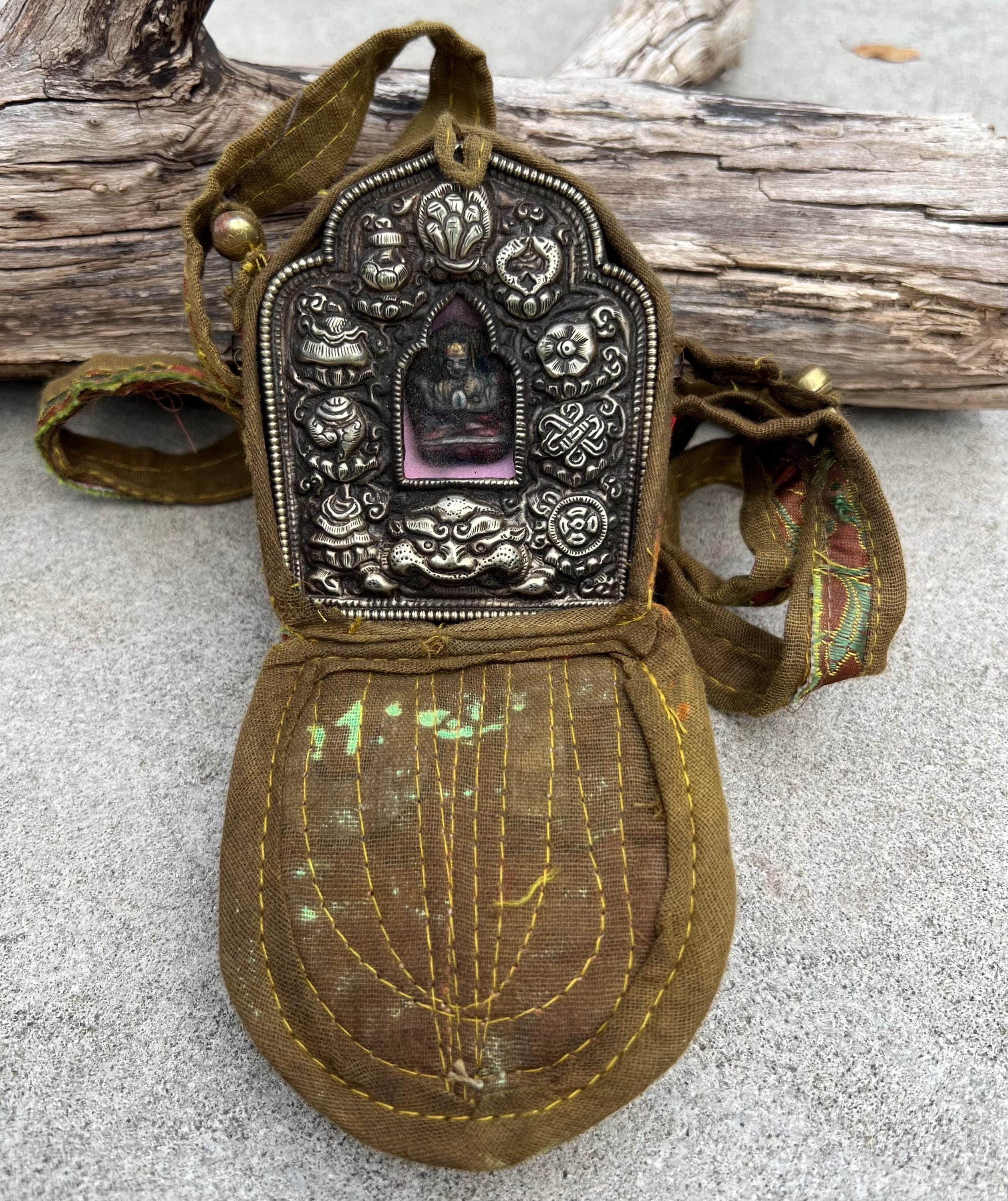 Ghau prayer boxグリーンターラ 青棵米琉璃玉楞厳神呪神十字金剛杵
