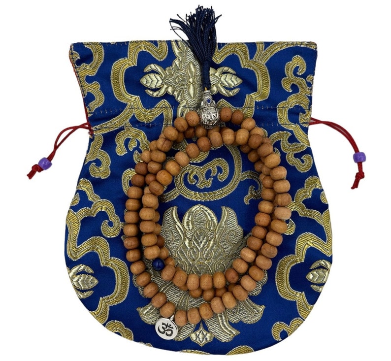 Tibetisch-buddhistische Mala aus echtem Sandalenholz / Rosenkranz 108 Perlen / Gratis Seidenbeutel Sandal Wood w/ Lapis