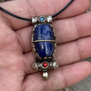 Tibetan Lapis Lazuli Pendant – Handmade Silver Necklace | Himalayan Jewelry | Artisan Crafted in Detail