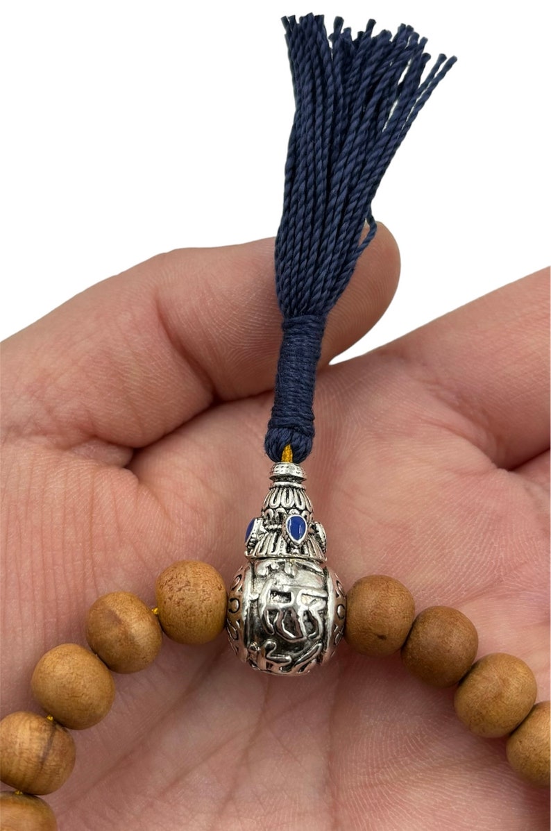 Tibetisch-buddhistische Mala aus echtem Sandalenholz / Rosenkranz 108 Perlen / Gratis Seidenbeutel Bild 9