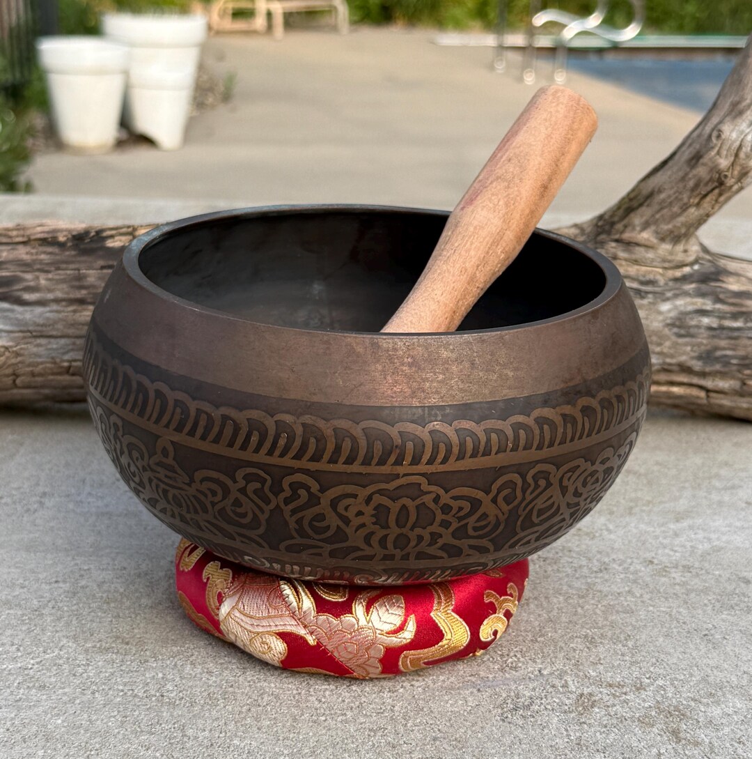 Vintage 7" Tibetan Singing Bowl: Throat Chakra Healing, Meditation Bowl ...
