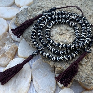 Tibetan Yin Yang DZI 108 Beads Bone Mala With Counter  For Meditation and Yoga