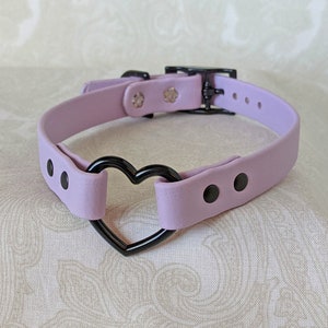 5/8&quot; Vegan Leather Heart Ring Collar Choker | Comfortable, COLORFUL OPTIONS, Durable, Waterproof, Latex Free | Lavender Black