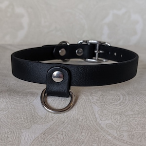 5/8&quot; Edelstahl Drop D Ring Halsband | Langlebig & Bequem, BUNTE OPTIONEN, wasserdicht | BioThane - Vegane Lederalternative