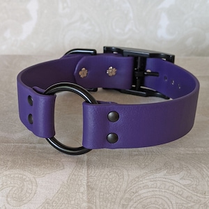 2,5 cm lila und schwarzes O-Ring-Halsband | Langlebig und komfortabel, wasserdicht, Latex-frei | BioThane - Vegane Lederalternative