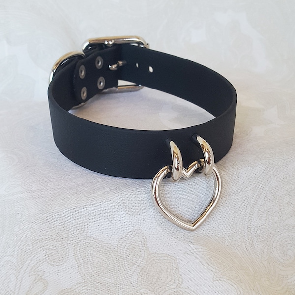 1" Black w/ Front Loops & Heart Ring Biothane (Vegan Faux Leather) Buckling Collar | BDSM Bondage Kittenplay Petplay Gear