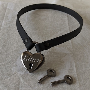 3/8" Biothane Locking Collar/Choker - Personalized Diamond Engraving - Large Gunmetal Heart Lock | Kittenplay Petplay Gear