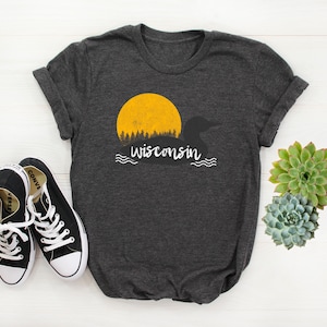 Wisconsin Shirt, Wisconsin Loon T-Shirt, Vintage Wisconsin State Outdoors Tee , Green Bay, Milwaukee, Madison, Kenosha Gift UNISEX SIZING