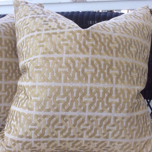 Kravet Couture Barbara Barry &quot;CEYLON KEY&quot; pillow Cover in Platinum and Cream greek key Linen
