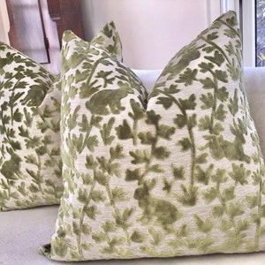 Raised Velvet &quot;Love Bunnies&quot; in Palm