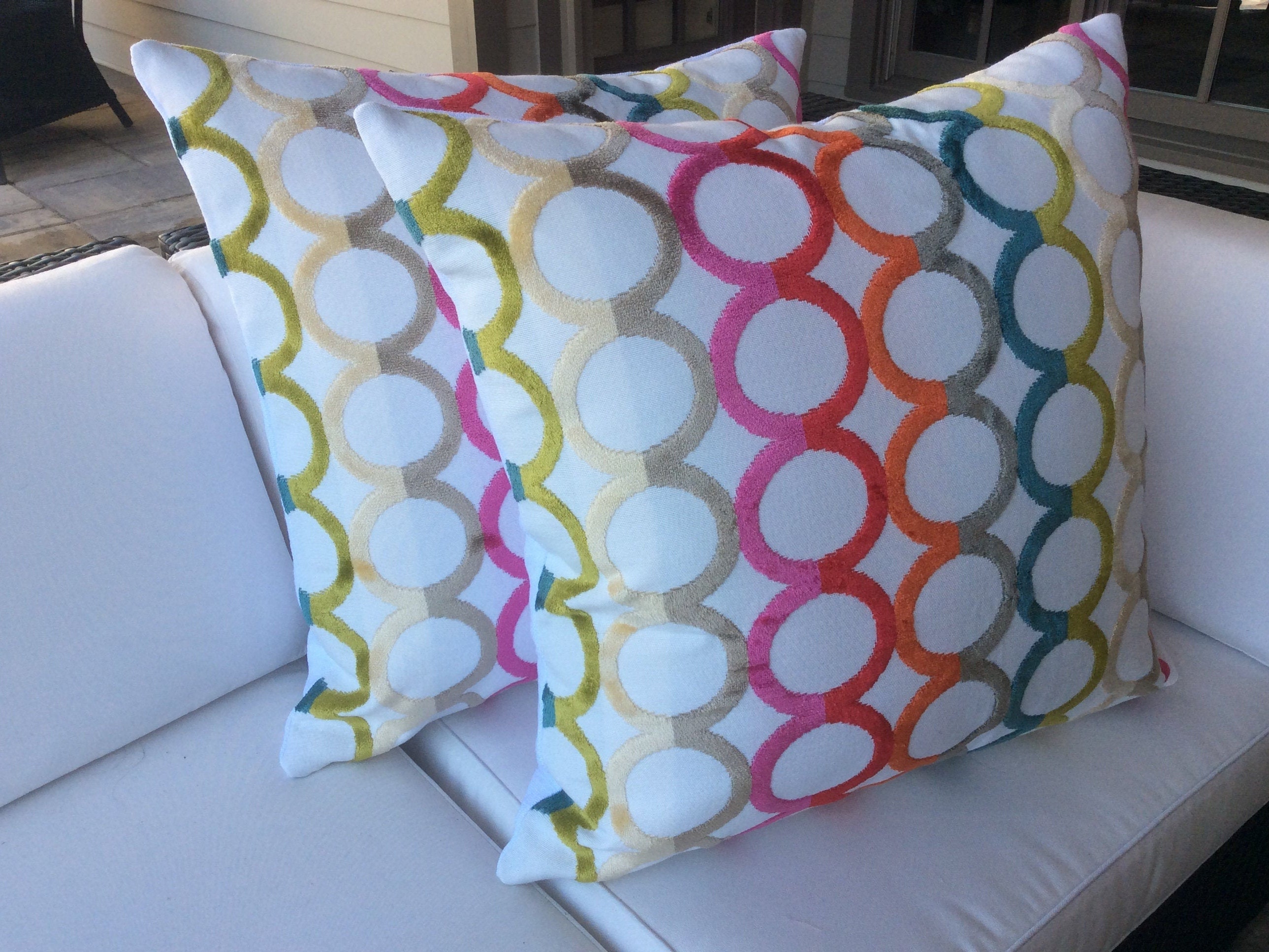 Stunning Jonathan Adler ringleader Velvet Circle Rainbow Pillow