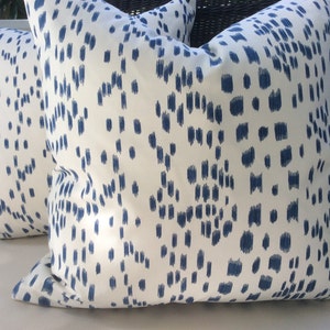 Brunschwig and Fils Pillow Cover in Navy and White Le Touches Cotton, White Woven Backing