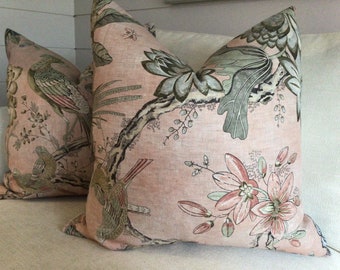 Anna French voor Thibaut 'Villeneuve' in blush omslag met vogel en bloemen