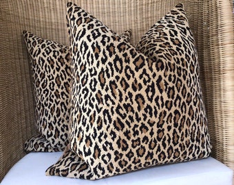 STUNNING Thibaut "Amur" in Gold pillow covers