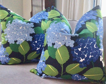 SCHUMACHER HYDRANGEA Paul Poiret blue, green on black Pillow Covers