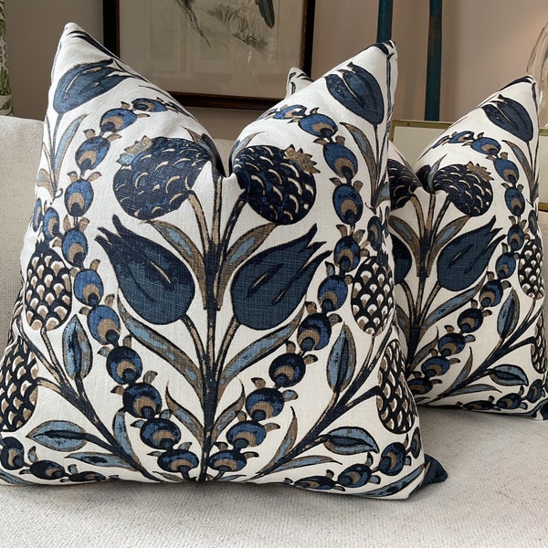 THIBAUT “Corneila” in Navy pillow cover