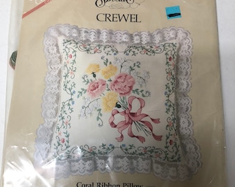 Kit de bordado para almohadas con cinta de coral, estilo vintage de 1977, sellado, 35,5 cm (14").