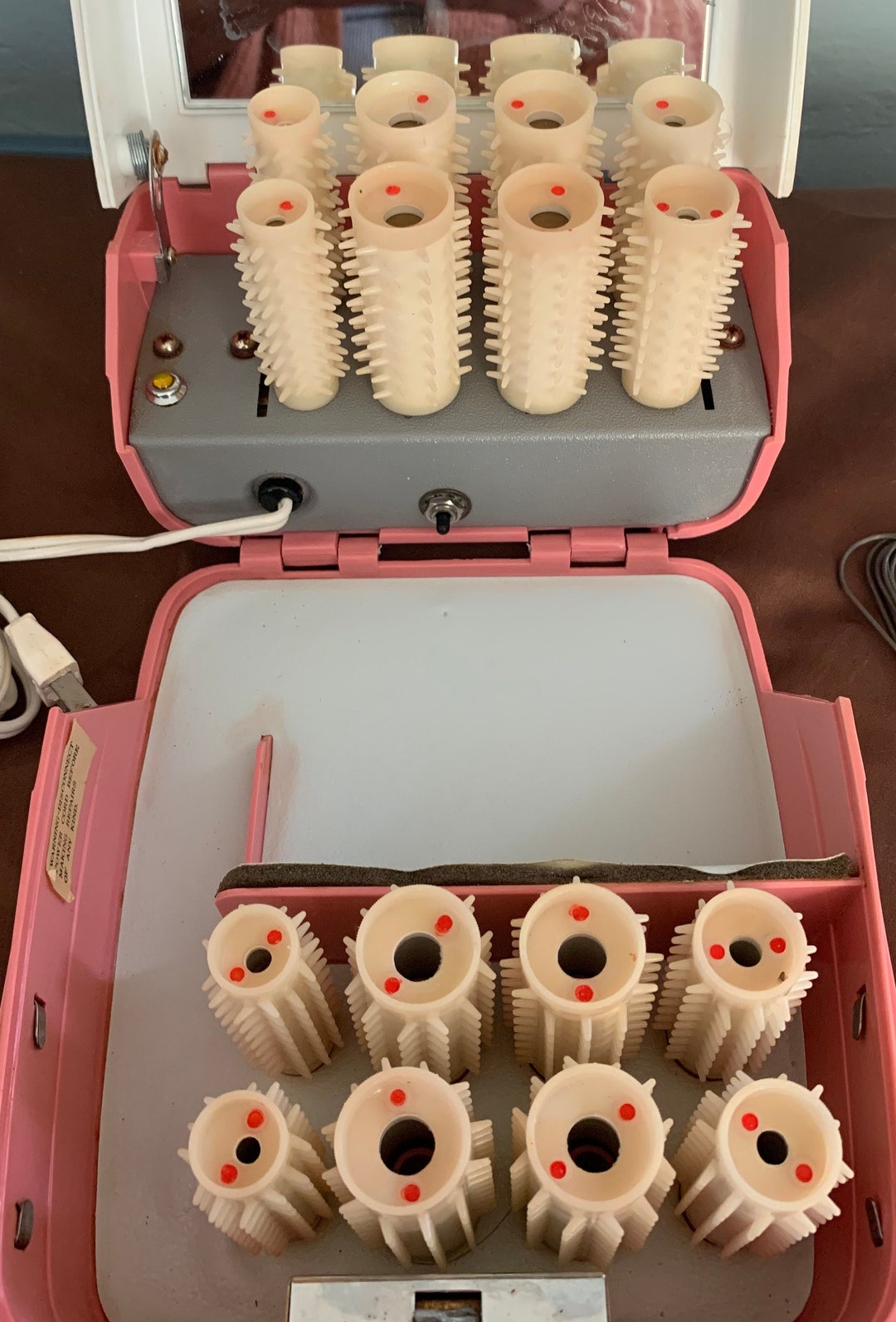 Vintage Cinderella 16 Hot Roller Hair Curlers Pink White Case W