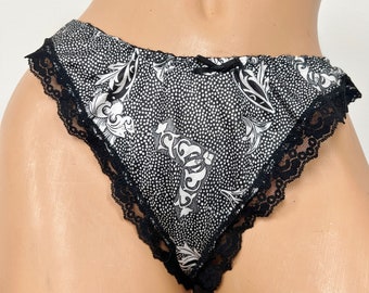 Braguita de bikini vintage Ashley Taylor de nailon con estampado floral y ribete de encaje (M)