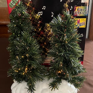 Vintage 1999 Lemax Set of Three Musical Fiber Optic Color Changing Christmas Trees In Box