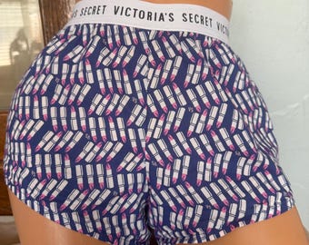 Braguitas vintage Victoria's Secret con estampado multicolor de pintalabios, 100 % algodón, talla XS