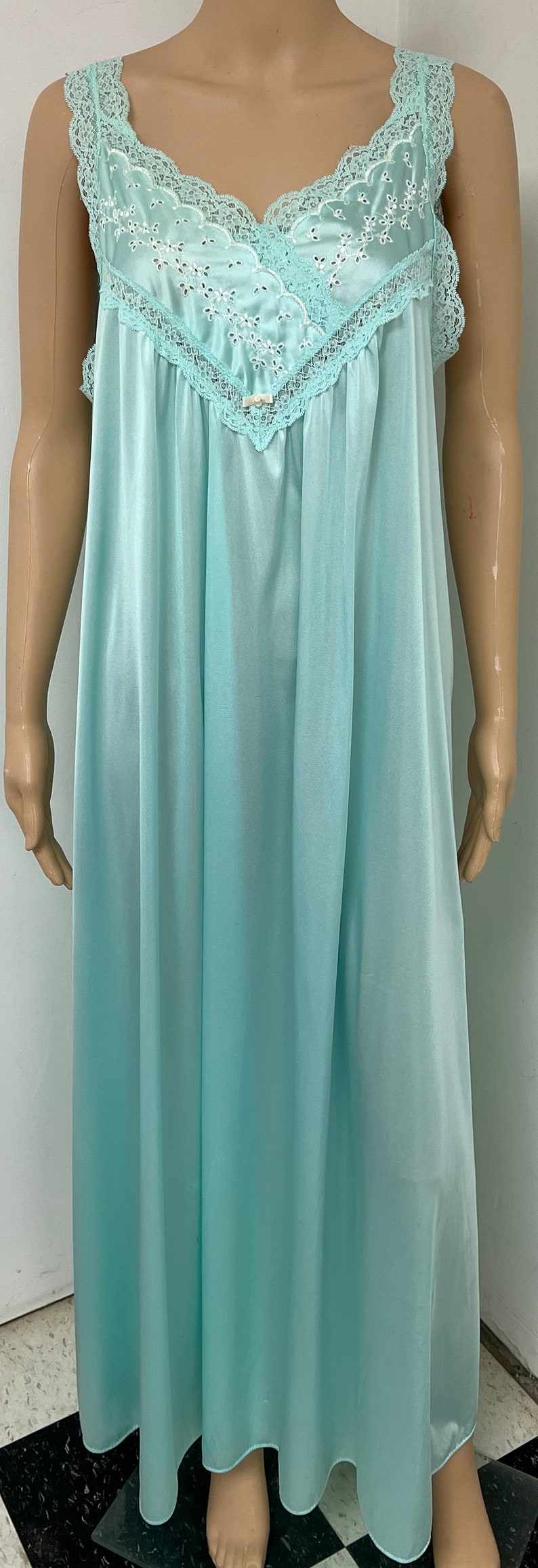 Vintage Vanity Fair Blue Sheer Nylon Long Flowing Sissy Nightgown Small ...