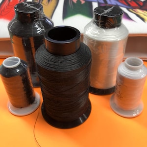 Nylon contrecollé pour perles, bobine Nymo D XXL 500 m blanc/noir
