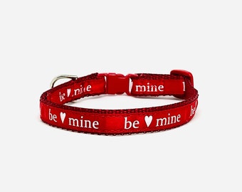 The 'Be Mine' Collar, cat collar, Valentine cat, extra small dog collar, breakaway buckle cat collar with bell, red pet collar XS dog collar